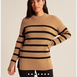 Abercrombie Medium Oversized Crewneck